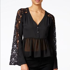 🎉1 hr sale 🎉Bar ||| Lace contrast baby doll blou